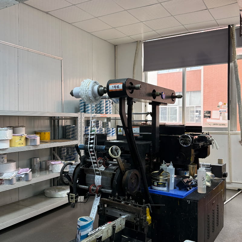 Label rewinding and finishing equipment for roll label production at Tianyue